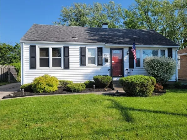 93 Princeton Ave, Depew, NY 14043