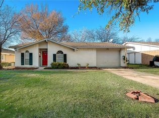 409 Blue Bonnet Trl, Garland, TX