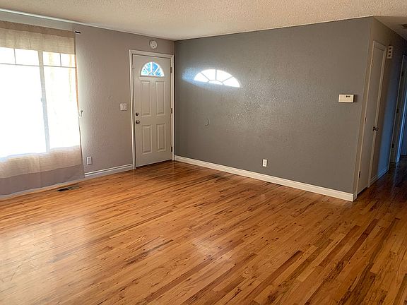 Front Room / Living Room