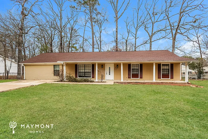 413 Shenandoah Rd N — Photo 1