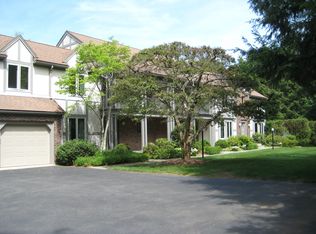 263 South St APT 1, Holliston, MA 01746
