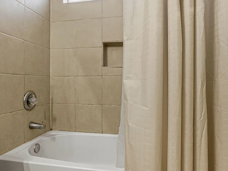 12928 Alfredo Apodaca — Photo 24