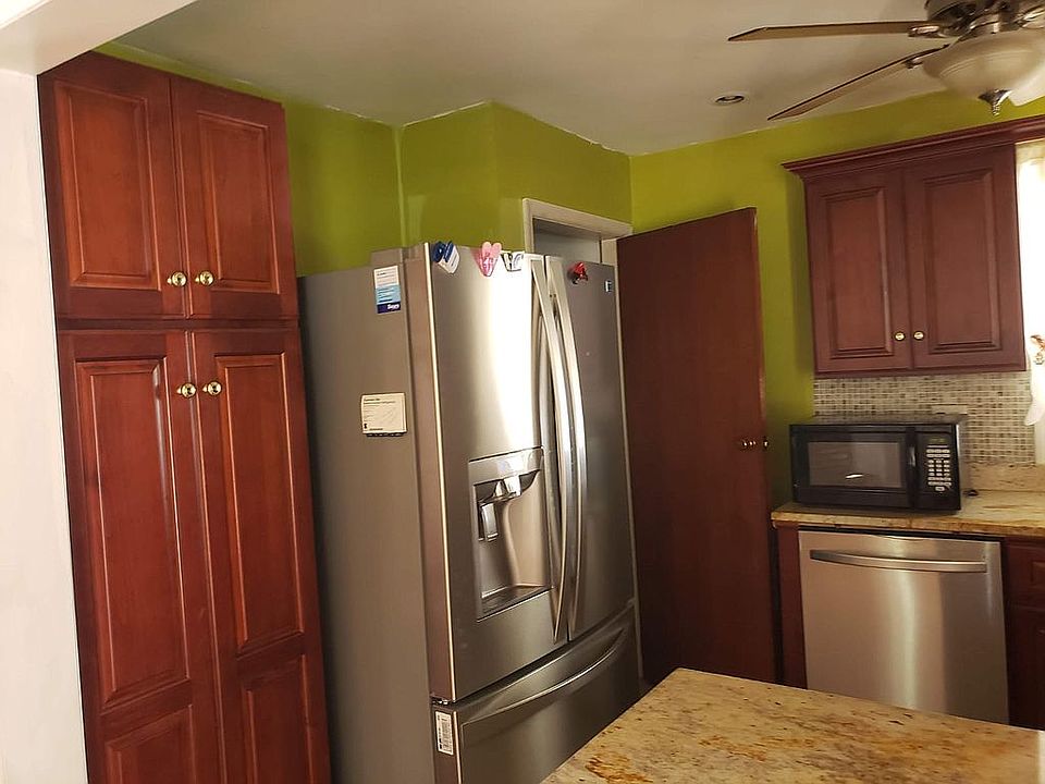 1st image of 4 Lottie Ave