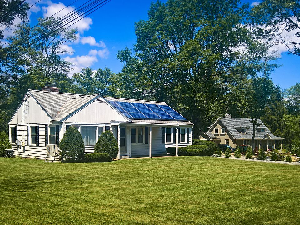 2nd image of 5 Atwood Rd
