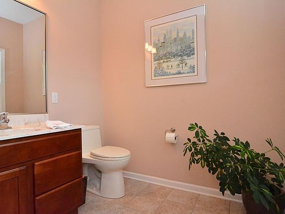 5th image of 29514 Colony Dr