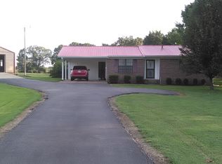 114 Laneview Concord Rd, Trenton, TN 38382