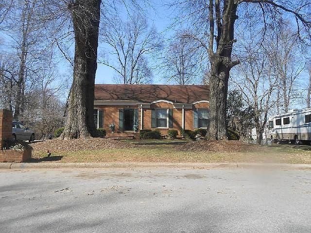 1st image of 4108 Summerglen Dr