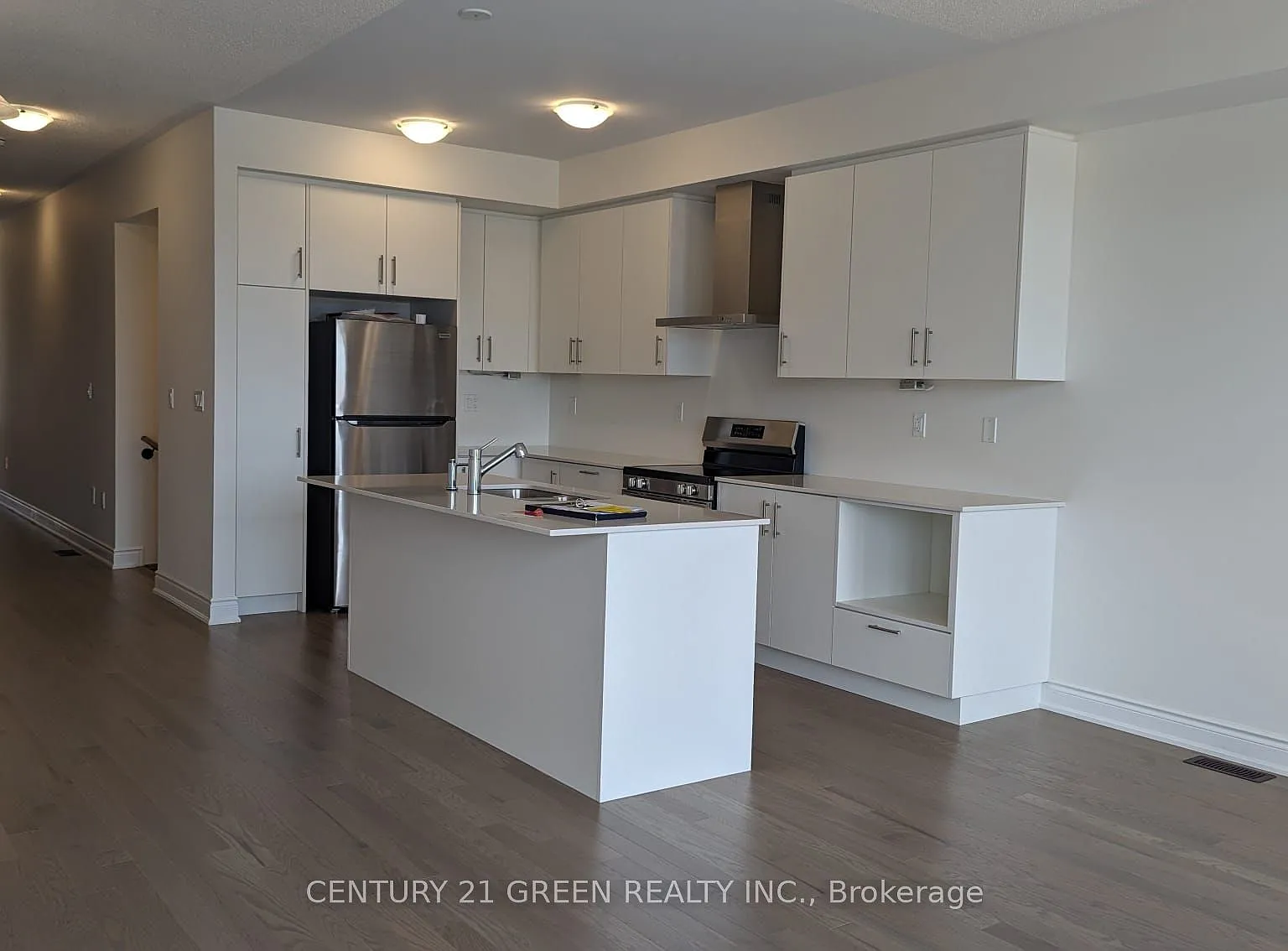 4 bed, $3,400 — Photo 3