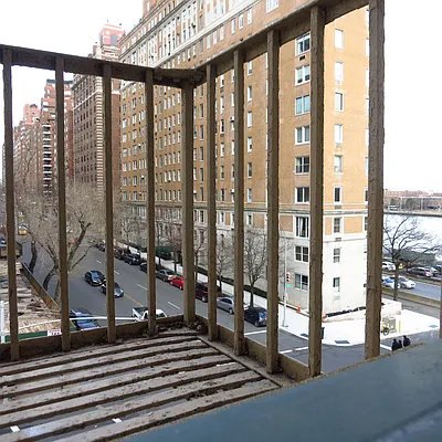 Rented by City & Suburban | media 32