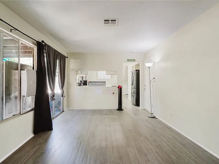 45041 Colleen Dr — Photo 5