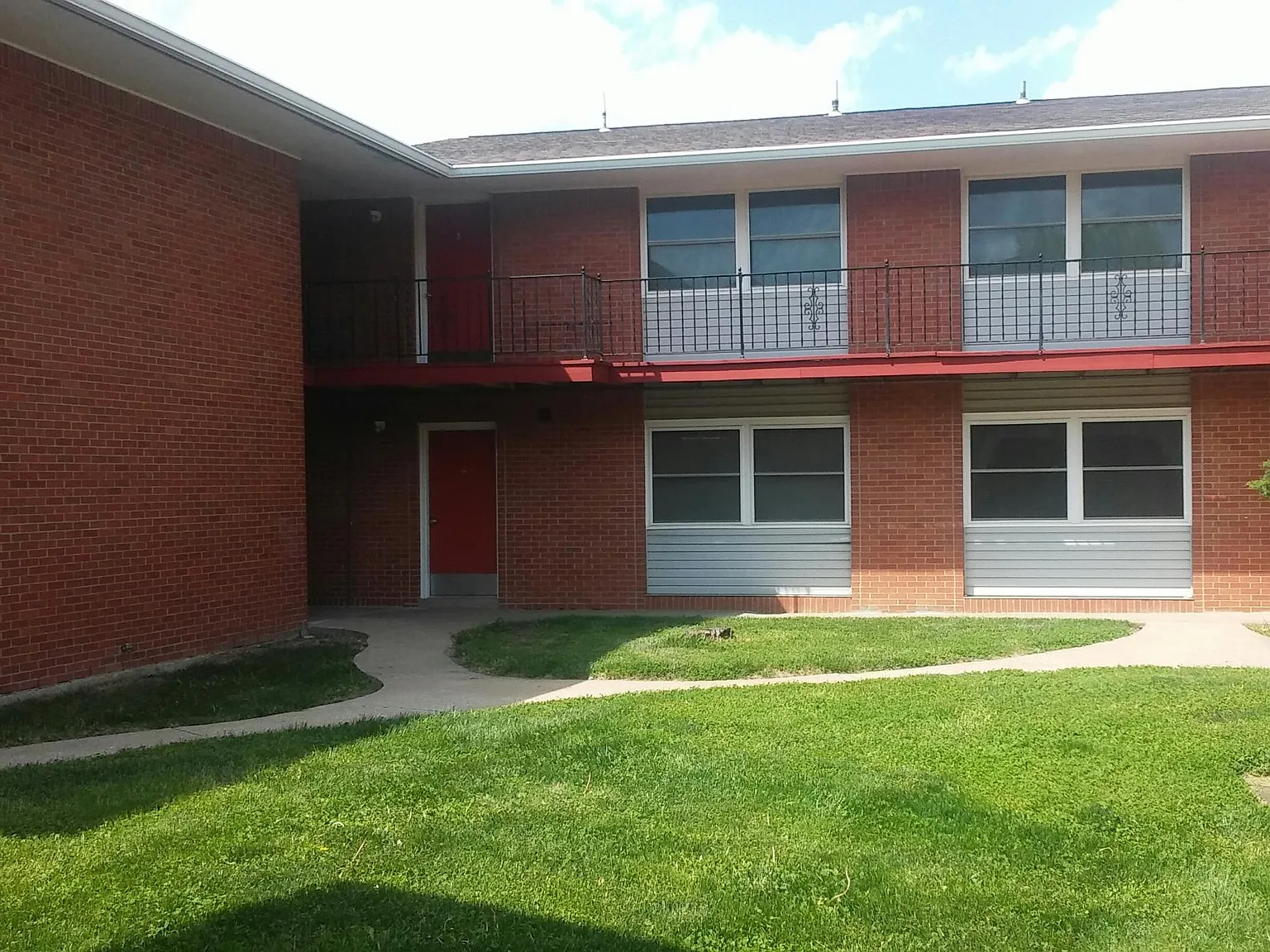 Eagle Crest — Photo 2