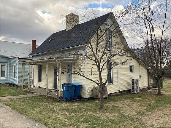 2nd image of 374 Main St