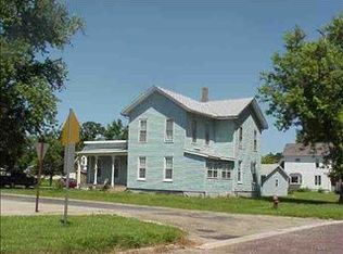 300 N Chestnut St, Le Roy, IL