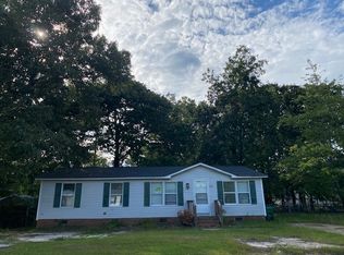 348 Jamestown Dr, Spring Lake, NC 28390