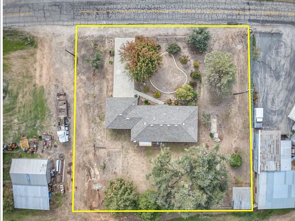 4th image of 19616 E Parlier Avenue