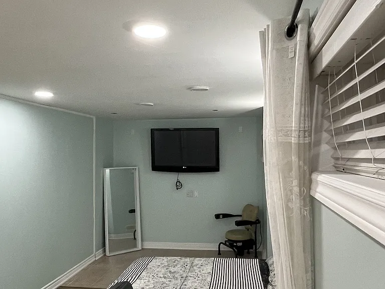 168 Sail Cres — Photo 10
