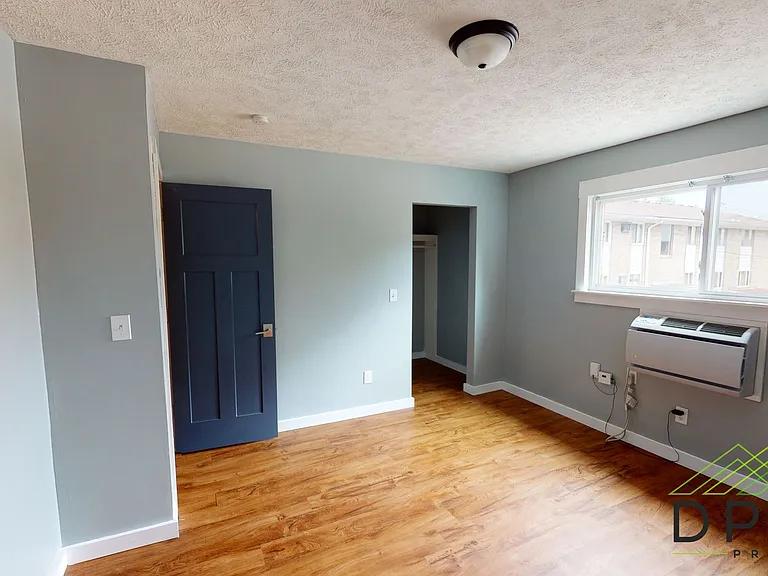 326 E Hillsdale St #5 — Photo 11