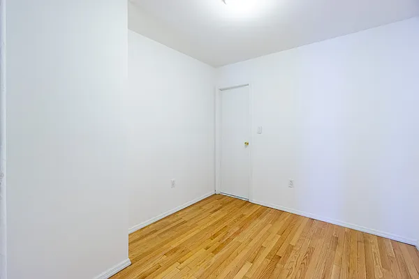 Rented by City Connections Realty | media 27