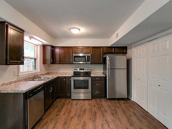 5th image of 2112 Ashland City Rd APT B