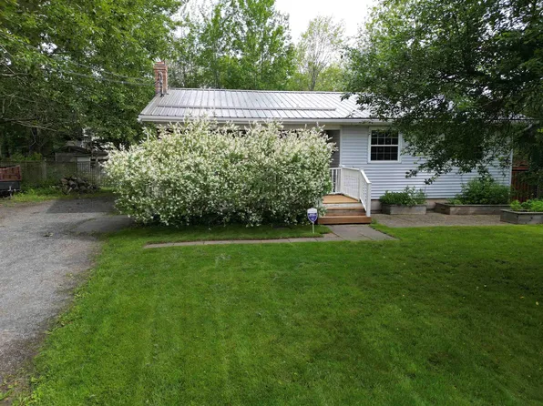 1192 Highway 2, Lantz, NS B2S 1T5