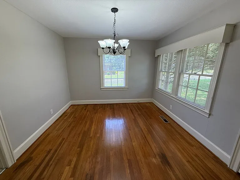 211 Dodd St NW — Photo 6