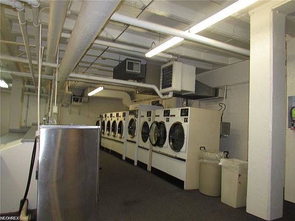 5th image of 11820 Edgewater Dr APT 701