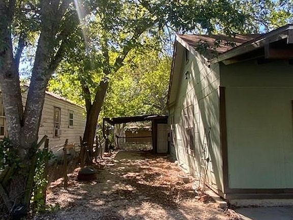 4th image of 523 S Rio Grande St