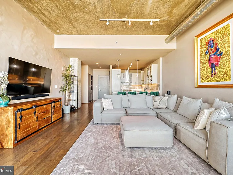1200 Steuart St #713 — Photo 7