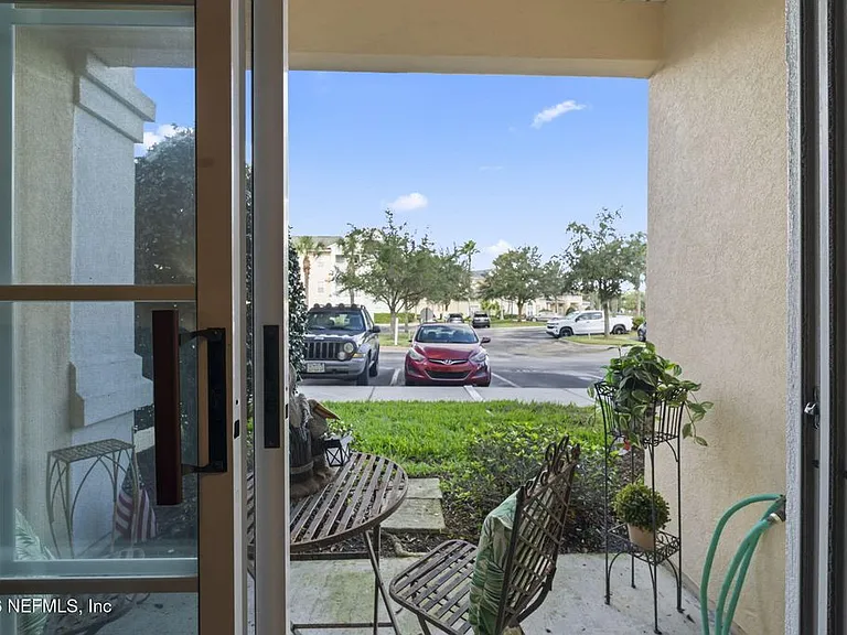 8218 Green Parrot Rd #105 — Photo 11