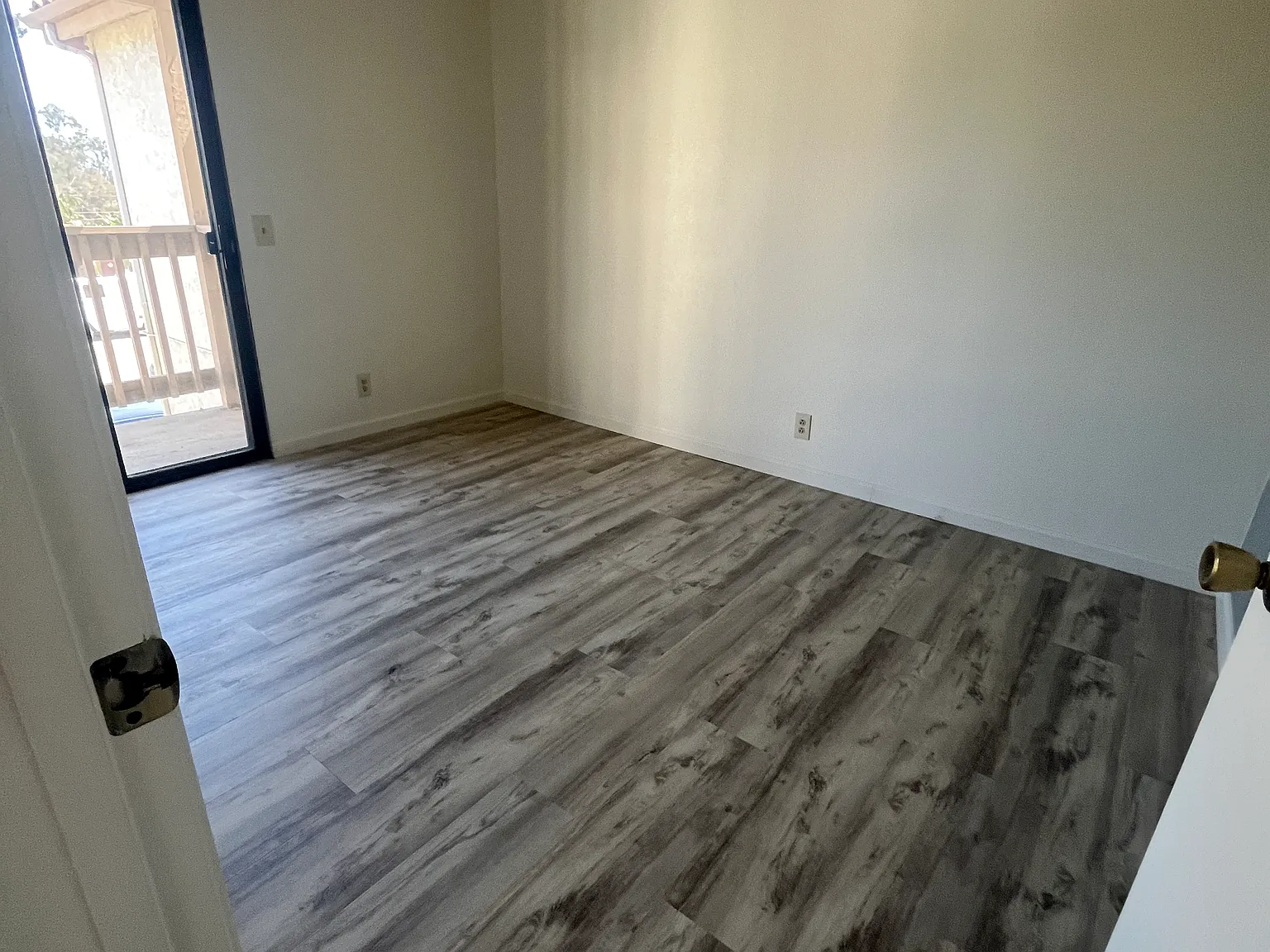 1 bed, 500 sqft, $1,900 — Photo 2