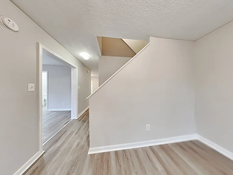 729 Cooper St SW — Photo 8