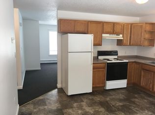 2730 Route 2 APT 4, Hermon, ME 04401