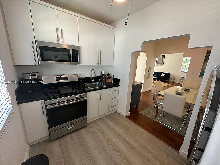 1309 Euclid Ave #8 — Photo 7