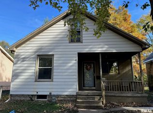 1902 N 11th St, Springfield, IL 62702