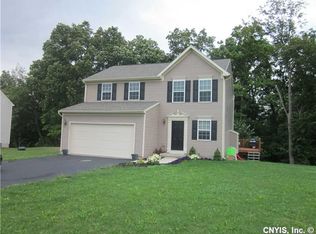 100 Burning Hollow Dr, Chittenango, NY 13037