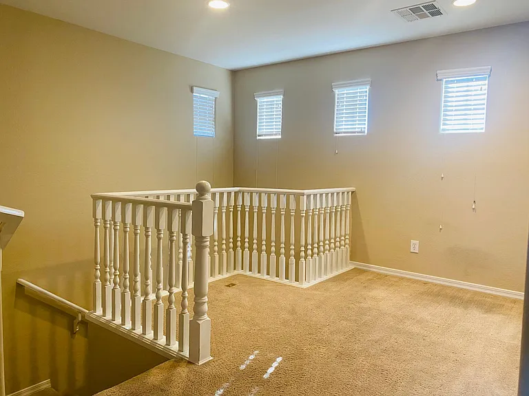 21154 N 36th Pl — Photo 18
