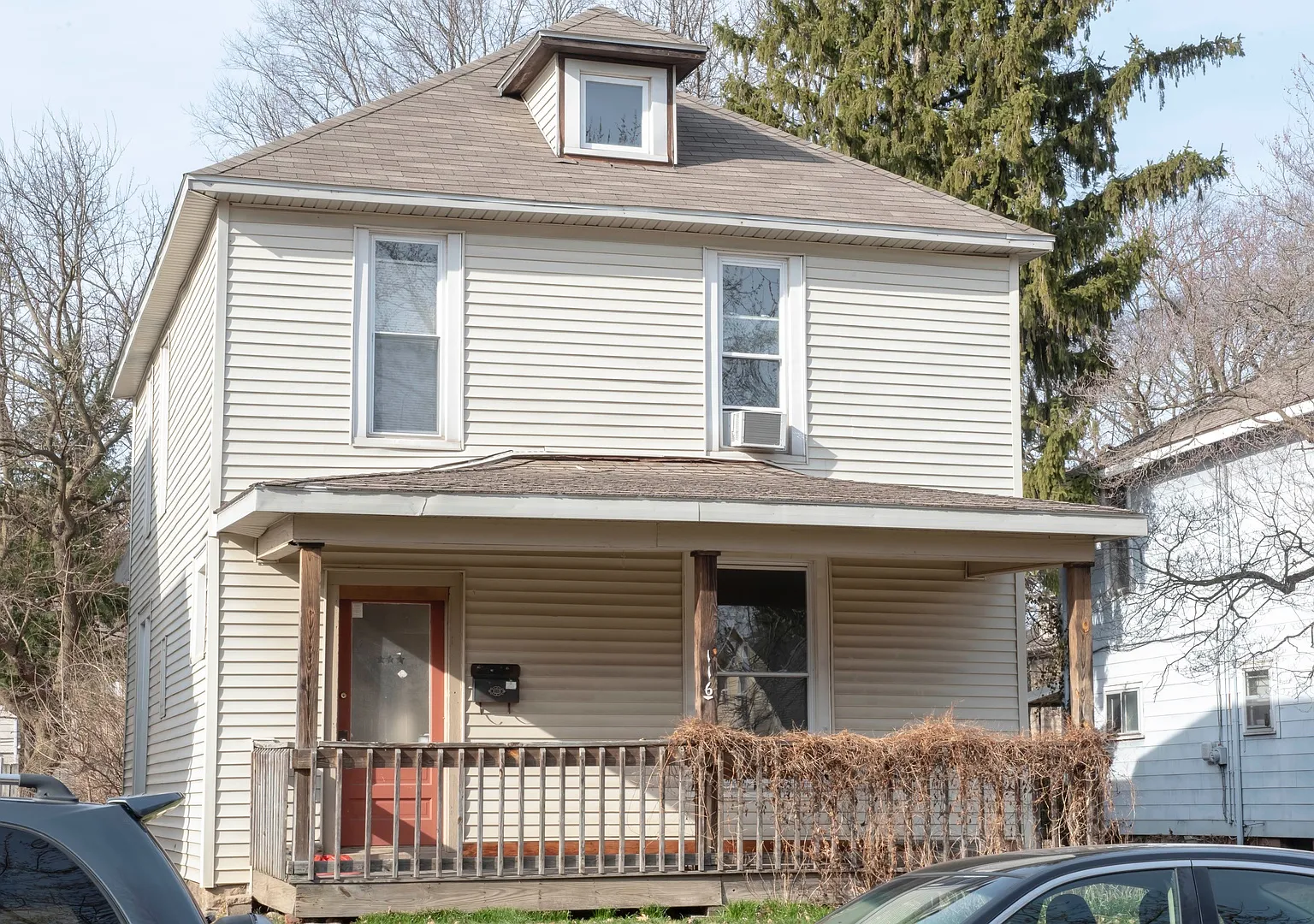 4 Bedroom House Walking Distance to Purdue (Legal for 3 unrelated) — Photo 1