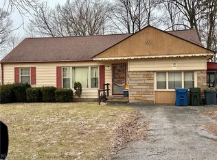 7741 Dahlia Dr, Mentor On The Lake, OH