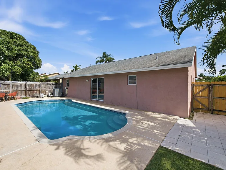 5635 Lake George Pl — Photo 26