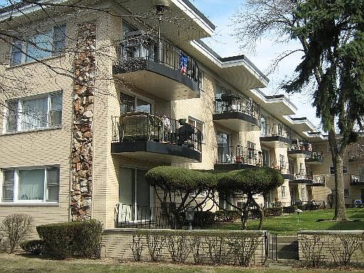 1st image of 6285 N Northwest Hwy APT 102