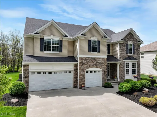 1486 Park Ridge Ave, Twinsburg, OH 44087