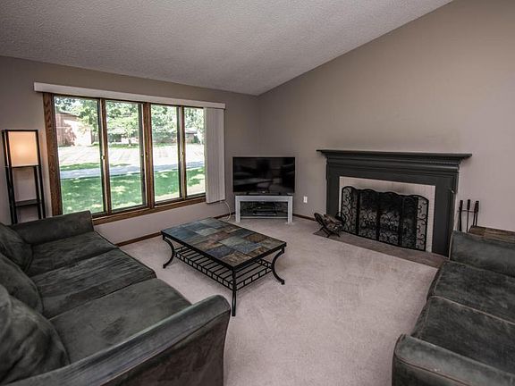 2nd image of 5813 Hyland Courts Dr