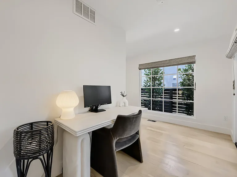 1847 W 35th Ave — Photo 19