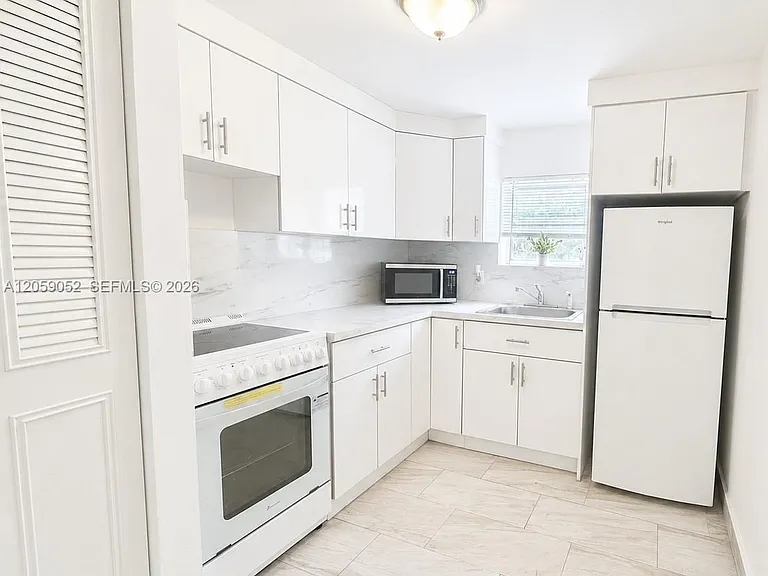 2519 Pierce St #B — Photo 1