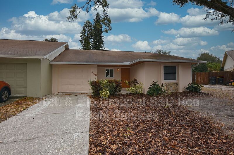 1st image of 746 Highland Gardens Ln