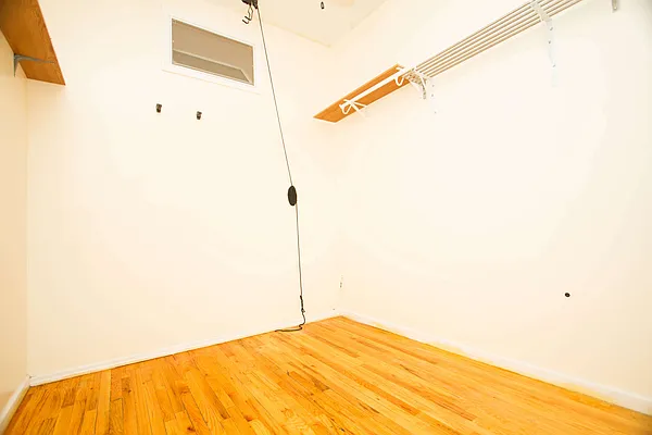 Rented by Nooklyn NYC LLC | media 14