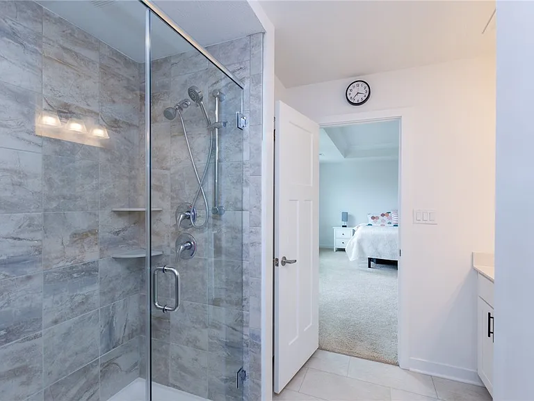 109 Mesa Dr — Photo 17