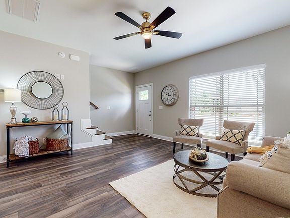 5th image of 555 Gresham Ln Unit 4D
