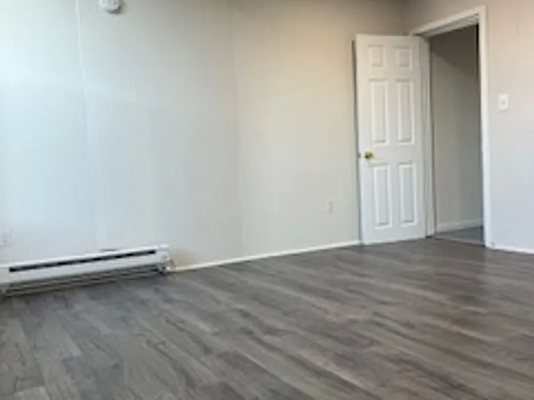121 West Saratoga Street — Photo 2