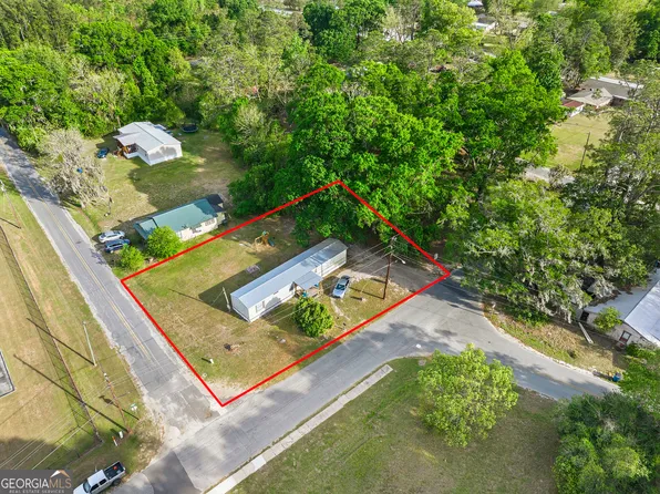 304 Cannon St, Nahunta, GA 31553